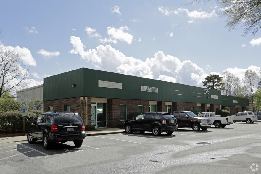 515 S New Hope Rd, Raleigh, NC for lease - Building Photo - Image 1 of 7