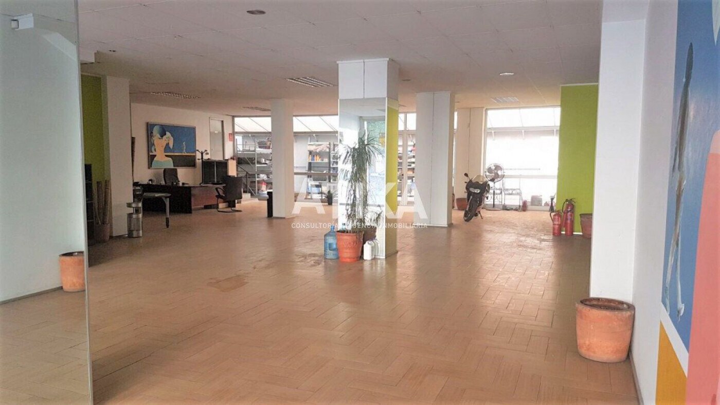 Retail in Ontinyent for sale Building Photo- Image 1 of 14