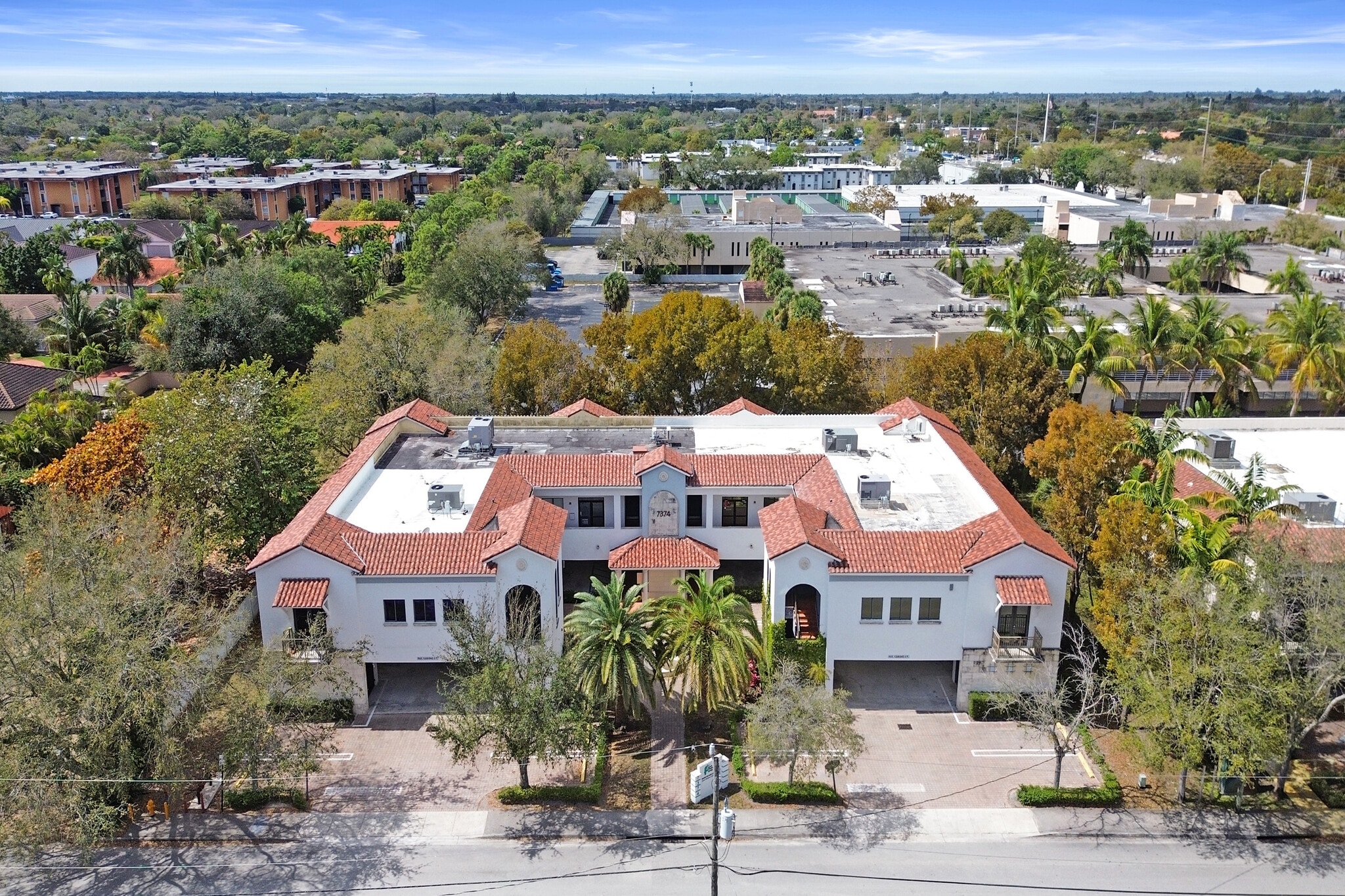 7374 SW 93rd Ave, Miami, FL for sale Primary Photo- Image 1 of 54