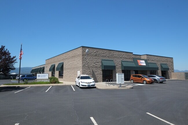 More details for 3715-3719 International Way, Medford, OR - Office for Sale