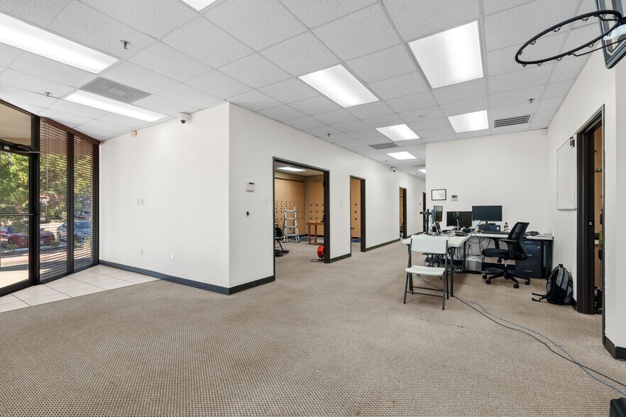 2100 Greenwood Dr, Southlake, TX à louer - Photo du bâtiment - Image 3 de 8