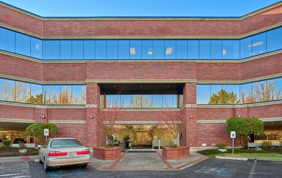 22232 17th Ave SE, Bothell, WA à louer - Photo du bâtiment - Image 3 de 11