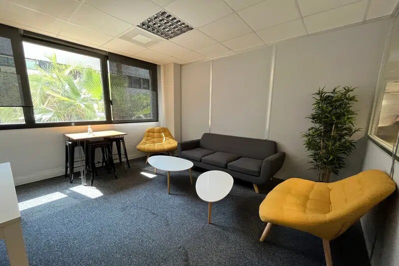 Office in Montpellier for lease Interior Photo- Image 1 of 3