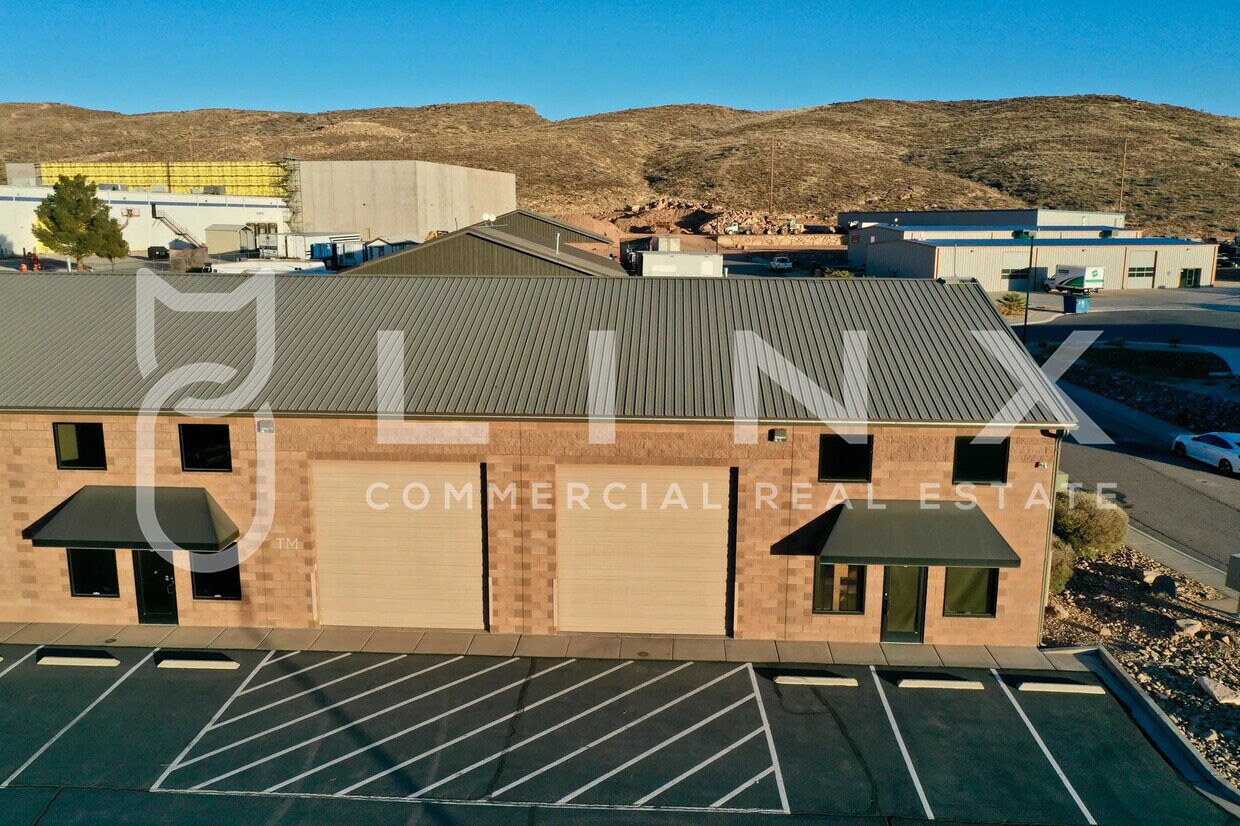 5570 W 290 N, Hurricane, UT à louer Photo du bâtiment- Image 1 de 5