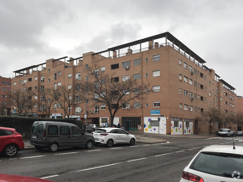 Calle Ana Mariscal, 3, Madrid, Madrid for lease - Primary Photo - Image 1 of 2