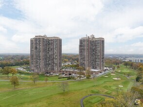 262-34 Grand Central Pky, Floral Park, NY - AERIAL map view