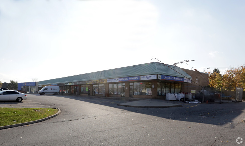 910 Queenston Rd, Hamilton, ON for lease - Building Photo - Image 2 of 4