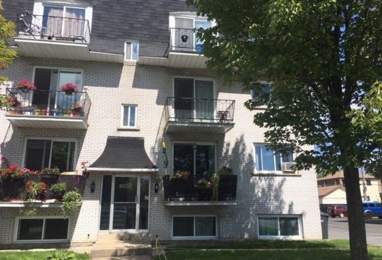 2085 Rue Labelle, Longueuil, QC à vendre Photo principale- Image 1 de 1