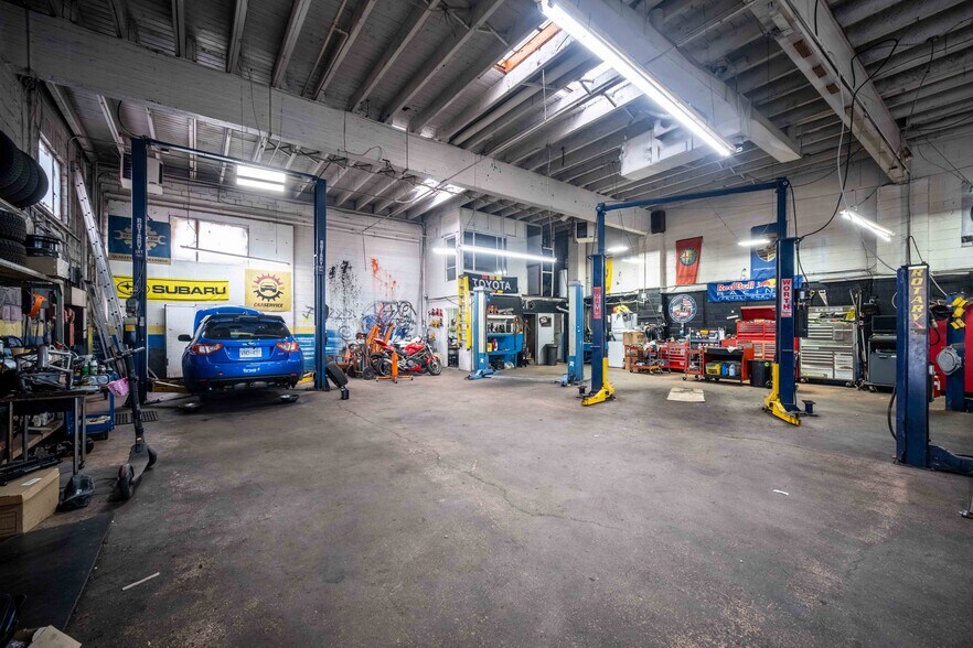 794 Powell St, Vancouver, BC à vendre - Photo du bâtiment - Image 3 de 15