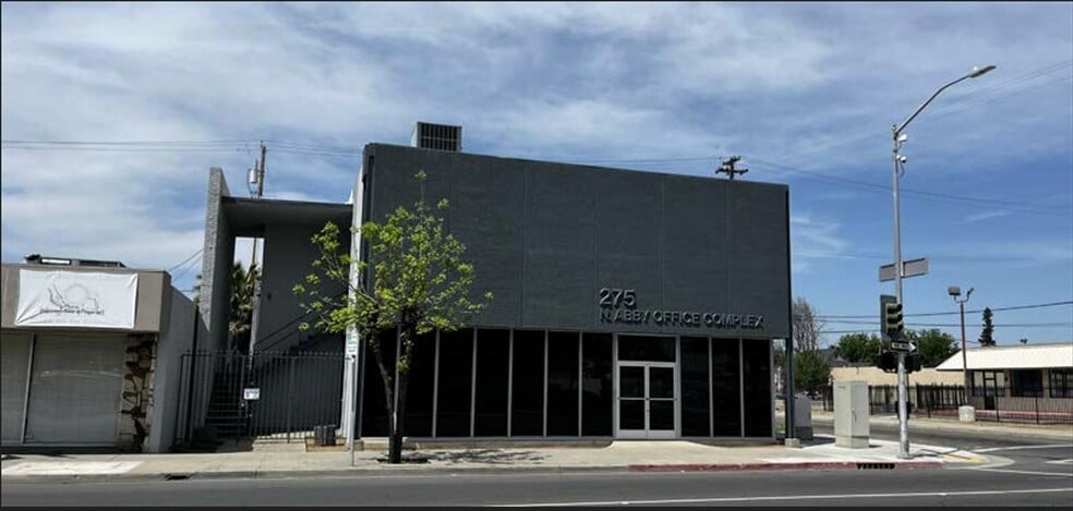 275 N Abby St, Fresno, CA à vendre - Photo du bâtiment - Image 1 de 11