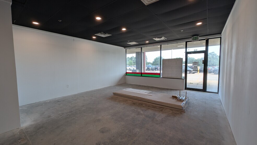 Ireland Rd, South Bend, IN à louer - Photo du bâtiment - Image 3 de 7