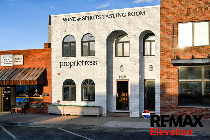 1128 12th St, Cody, WY à vendre - Photo du bâtiment - Image 3 de 58