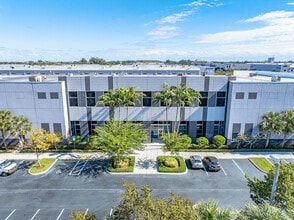 3300 SW 64th Ave, Davie, FL for lease Interior Photo- Image 2 of 2