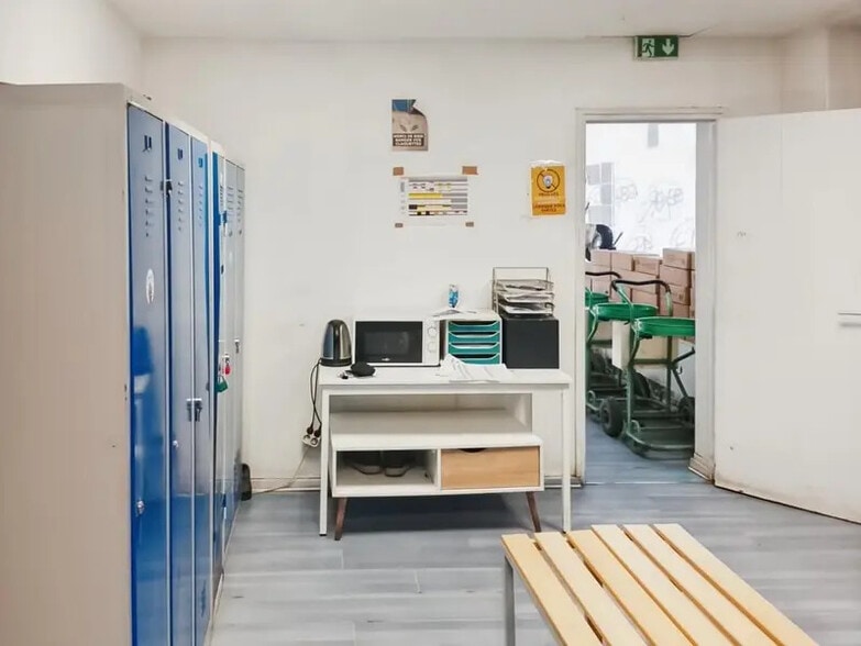 Rue De L'Union, Vincennes for sale - Interior Photo - Image 2 of 3