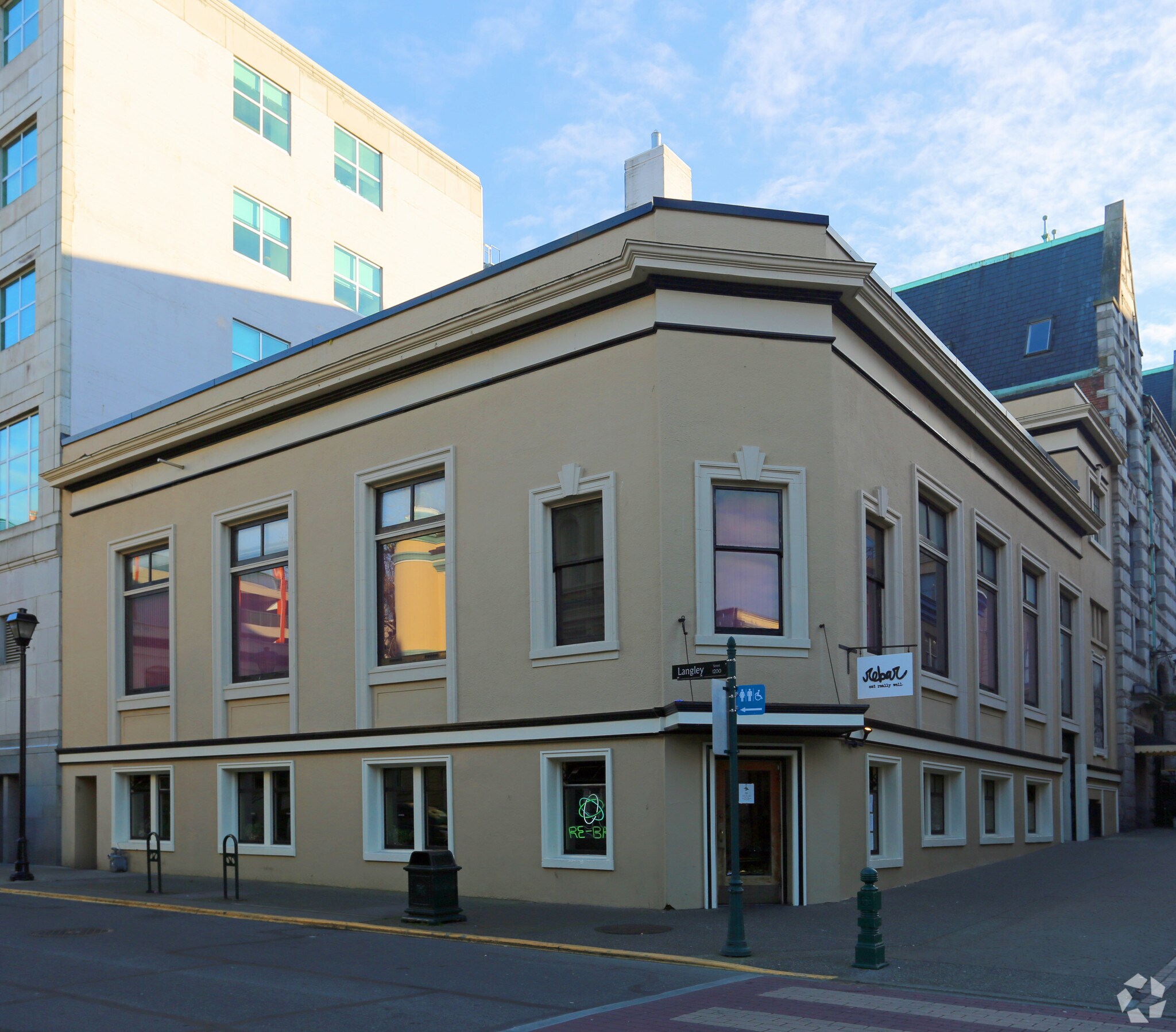 60 Bastion Sq, Victoria, BC à louer Photo du bâtiment- Image 1 de 7