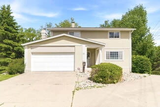 Plus de détails pour 10 Fairway Dr, Springboro, OH - Bureau à vendre
