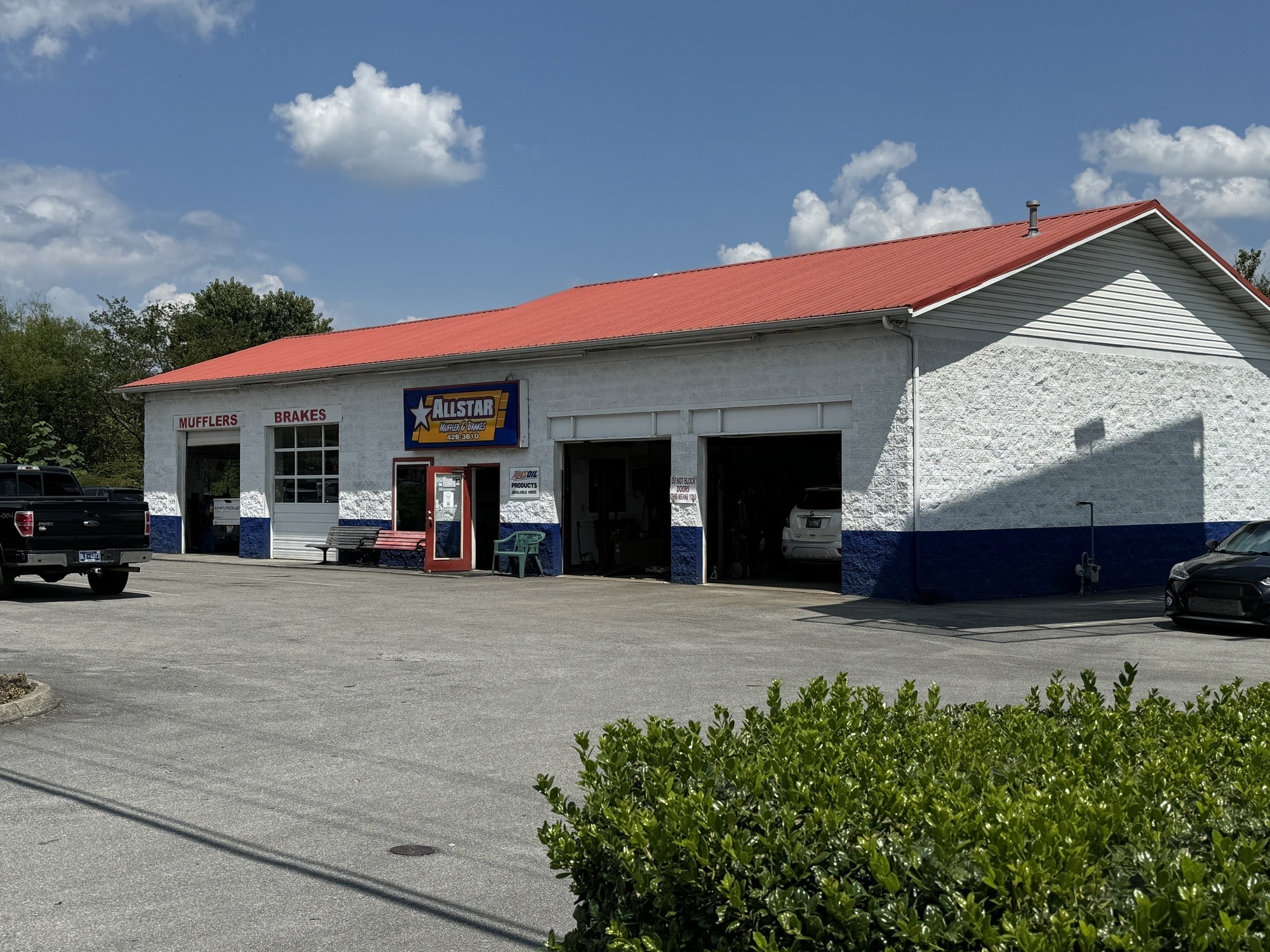 1403 Parkway, Sevierville, TN for lease Interior Photo- Image 1 of 7