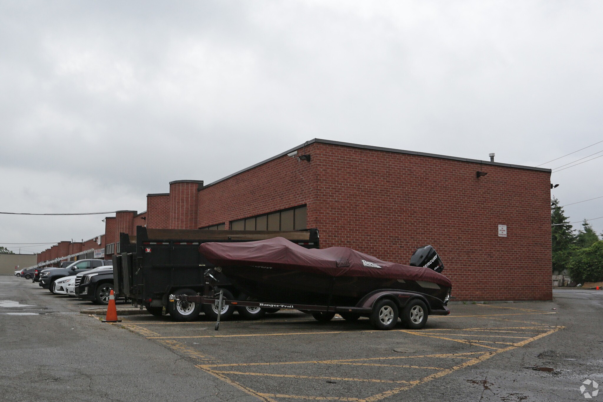 2009 Lawrence Ave W, Toronto, ON à vendre Photo principale- Image 1 de 1