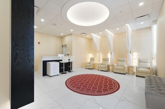 4620-4624 16 Av NW, Calgary, AB à louer Photo du bâtiment- Image 2 de 7