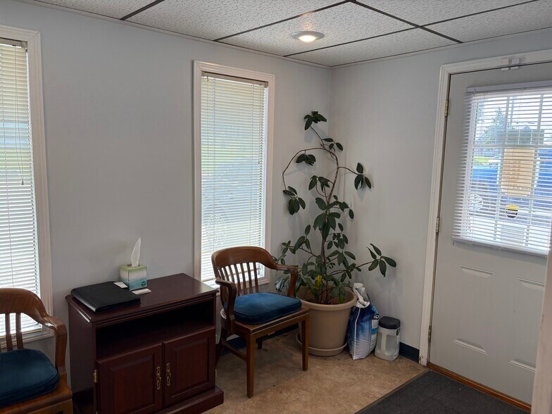 308 S Court St, Marion, IL à vendre - Photo du bâtiment - Image 3 de 16