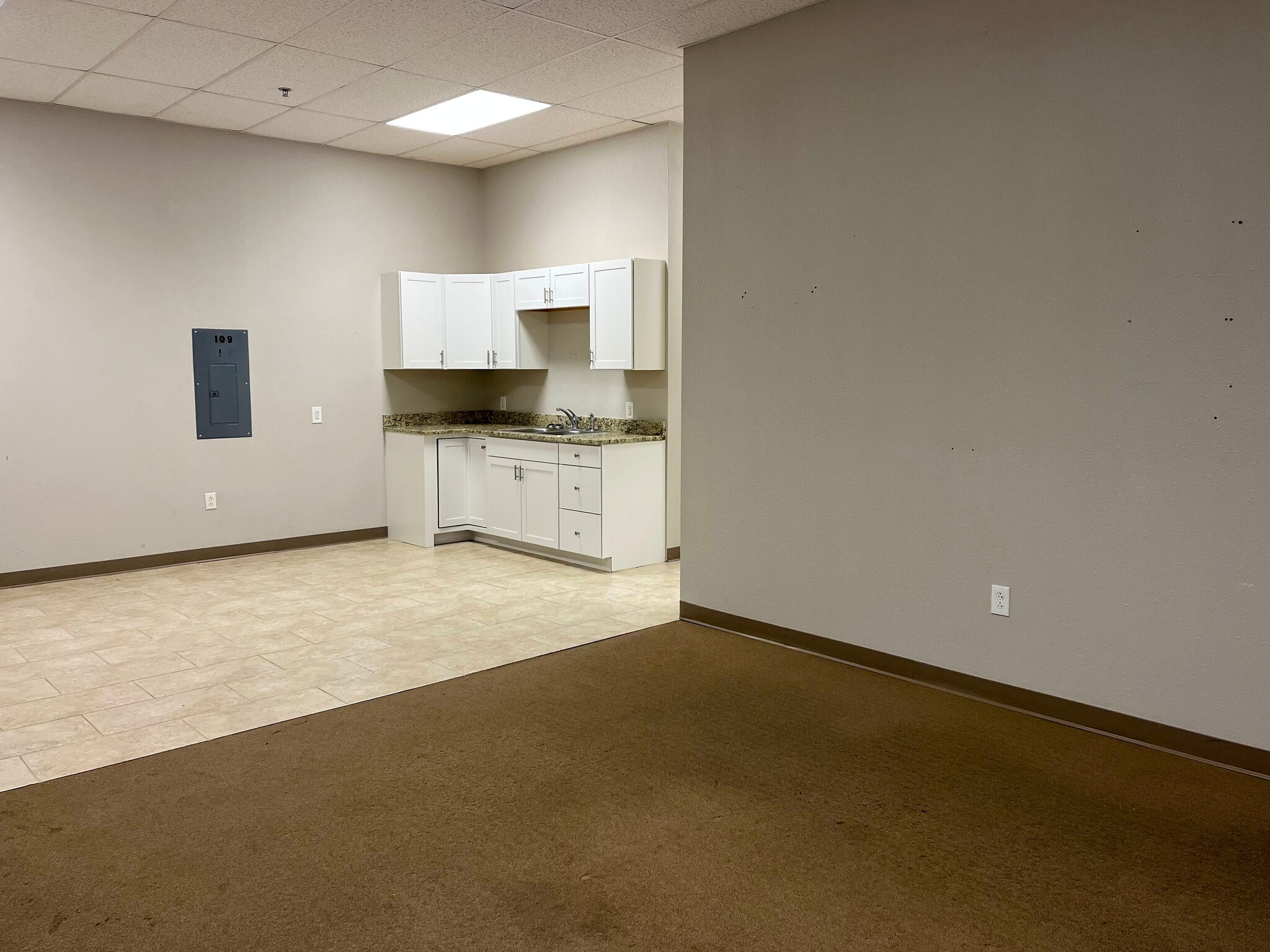 4901 Rockaway Blvd NE, Rio Rancho, NM for lease Interior Photo- Image 1 of 6