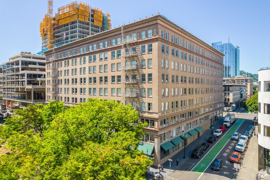 921 SW Washington St, Portland, OR for lease - Primary Photo - Image 1 of 5