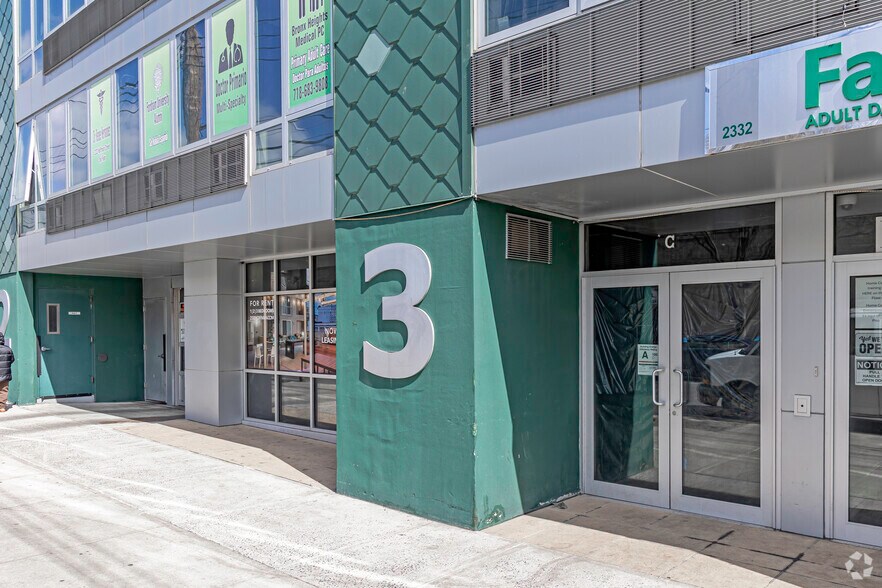2330 Hoffman St, Bronx, NY à louer - Photo du bâtiment - Image 3 de 5