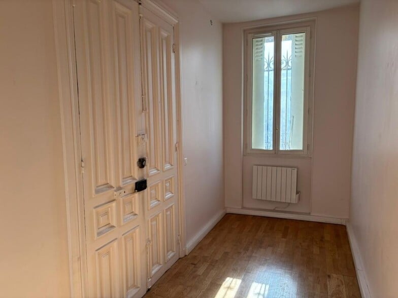 2 Avenue De Messine, Paris à louer - Photo intérieure - Image 3 de 14