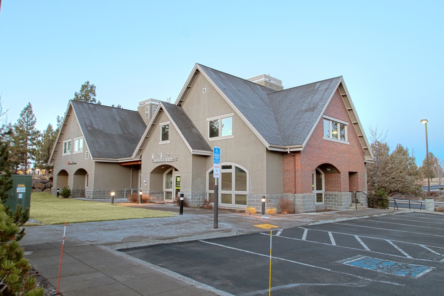 628 NW York Dr, Bend, OR for lease - Other - Image 3 of 3
