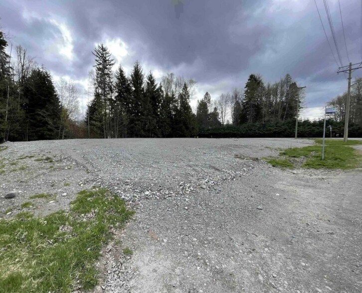 2404 Kenney St, Terrace, BC à vendre - Photo du bâtiment - Image 3 de 4