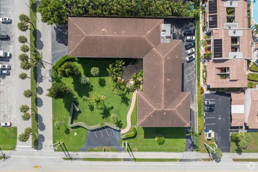 2501 S Ocean Blvd, Boca Raton, FL à vendre - Photo du bâtiment - Image 2 de 5