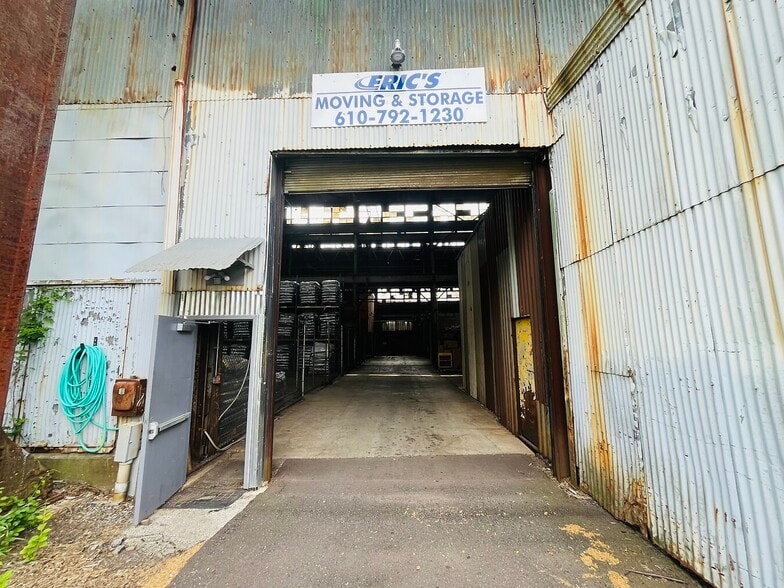 201 N 4th Ave, Royersford, PA for lease - Building Photo - Image 3 of 5