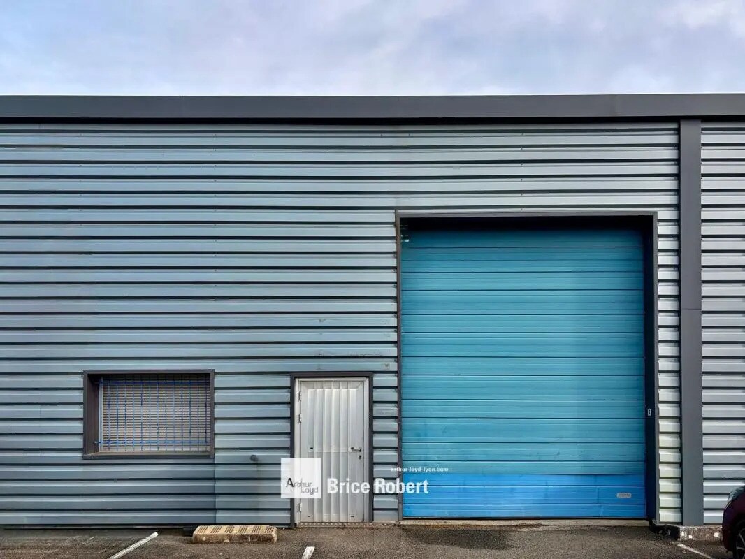 172 Route Du Charpennay, Lentilly for lease Primary Photo- Image 1 of 6