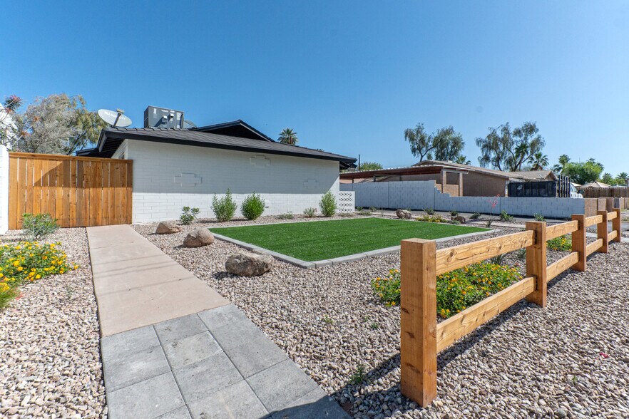 3020 E Yale St, Phoenix, AZ à vendre - Photo du bâtiment - Image 3 de 16