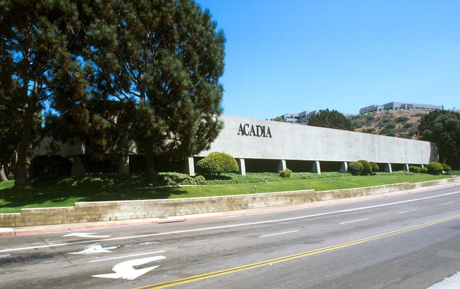 3911 Sorrento Valley Blvd, San Diego, CA for lease - Building Photo - Image 2 of 21