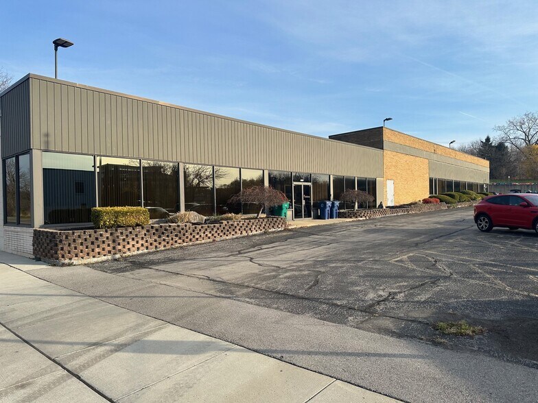 2351 Whirlpool St, Niagara Falls, NY for lease - Building Photo - Image 1 of 16