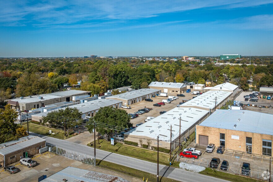 6104 Milwee St, Houston, TX for lease - Aerial - Image 1 of 11