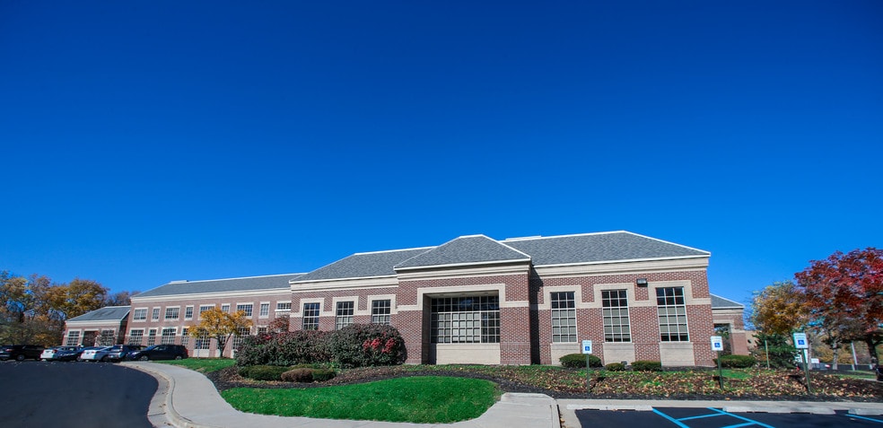 2620 Kessler Blvd E, Indianapolis, IN for lease - Building Photo - Image 3 of 13