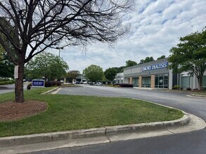 3800 Camp Creek Pky SW, Atlanta, GA for lease Building Photo- Image 1 of 3