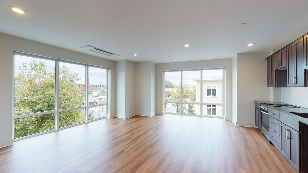 1292 Westminster St, Providence, RI for sale - Matterport 3D Scan - Image 3 of 10