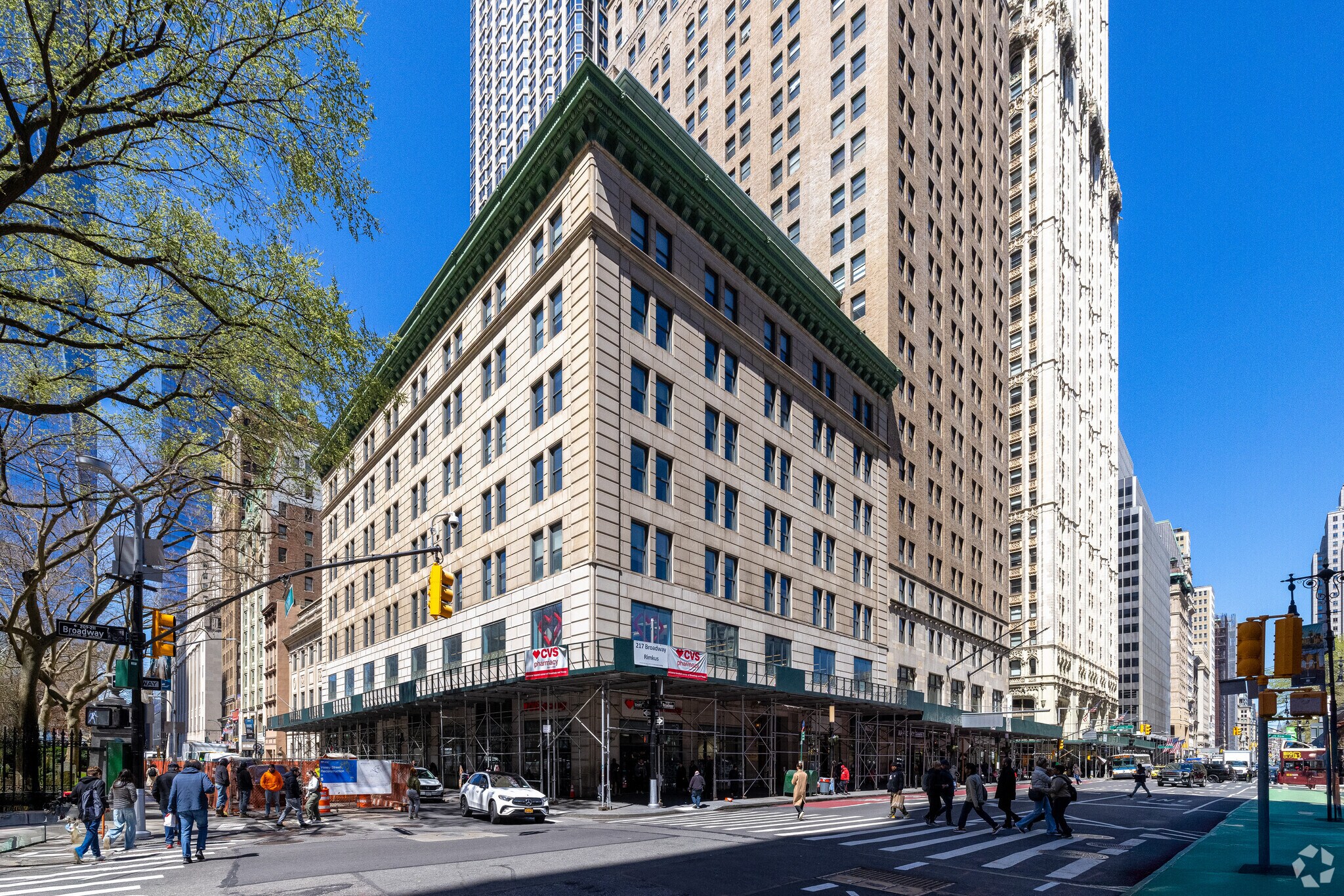 217 Broadway, New York, NY à louer Photo du bâtiment- Image 1 de 9