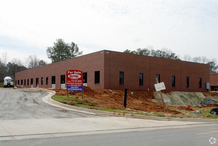 6065 Parkway North Dr, Cumming, GA à vendre - Photo du bâtiment - Image 3 de 7