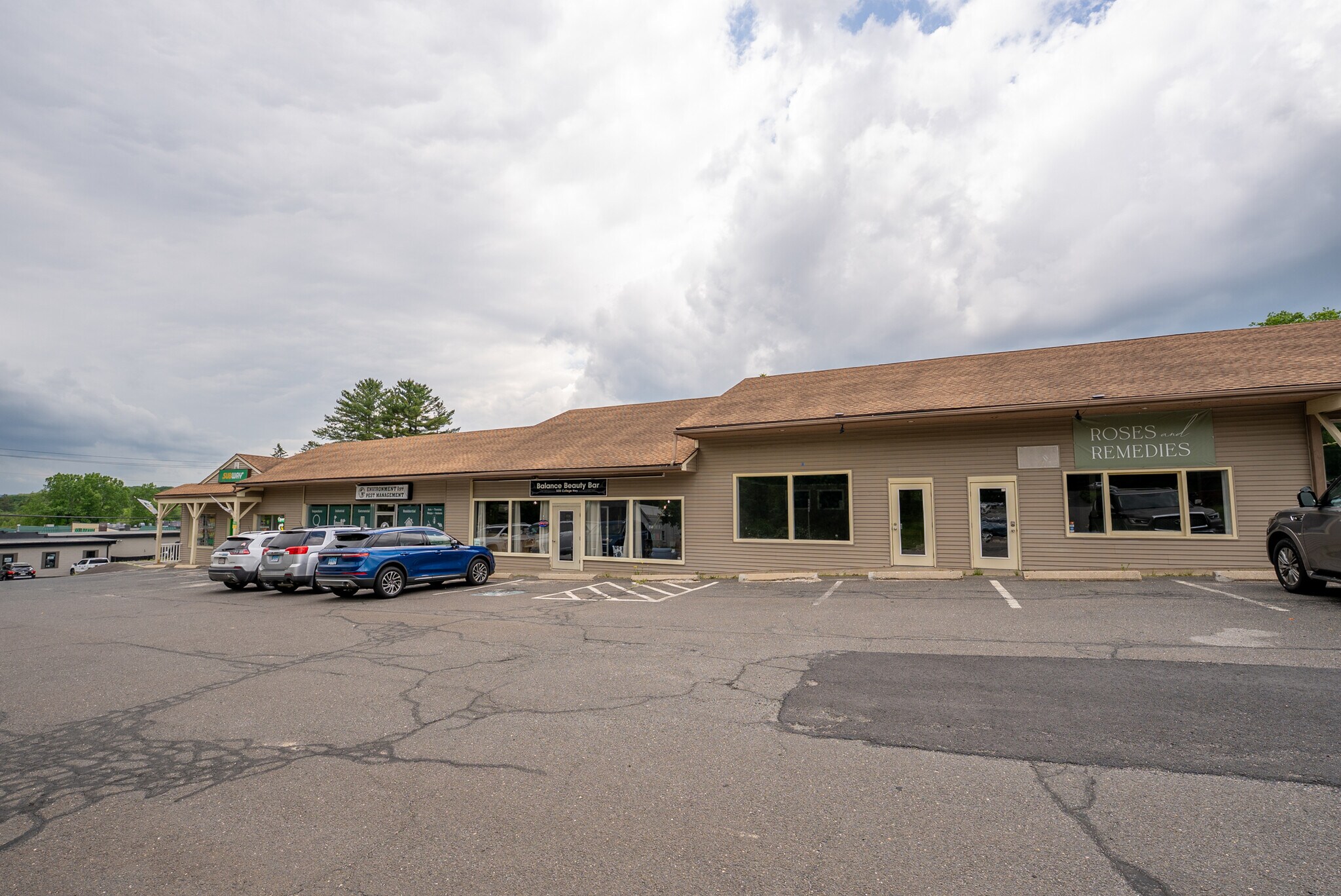 535 College Hwy, Southwick, MA for lease Primary Photo- Image 1 of 8