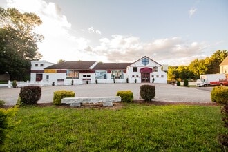 1150 Main St, Leicester, MA à louer Photo du bâtiment- Image 1 de 8