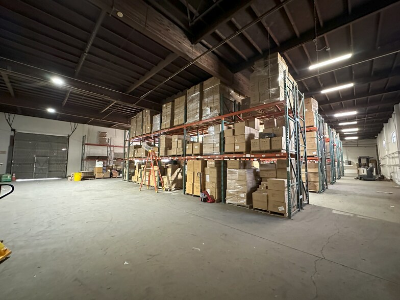 7001 Jackson St, Paramount, CA à vendre - Photo du bâtiment - Image 2 de 10