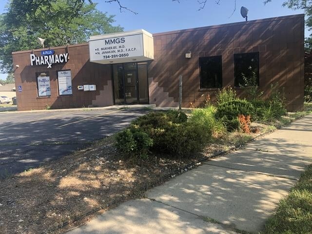 3620 Biddle Ave, Wyandotte, MI à vendre - Photo du bâtiment - Image 2 de 49