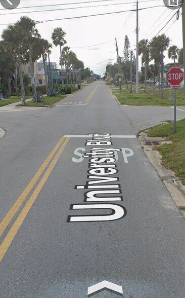University Boluvard, Daytona Beach, FL à vendre - Photo du bâtiment - Image 3 de 3