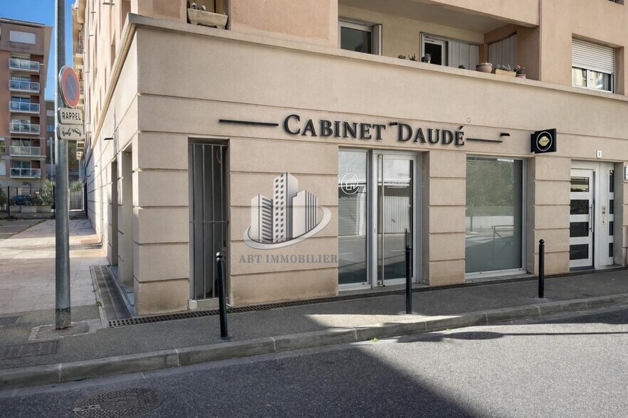 Retail in Aix-en-Provence for sale - Building Photo - Image 1 of 6