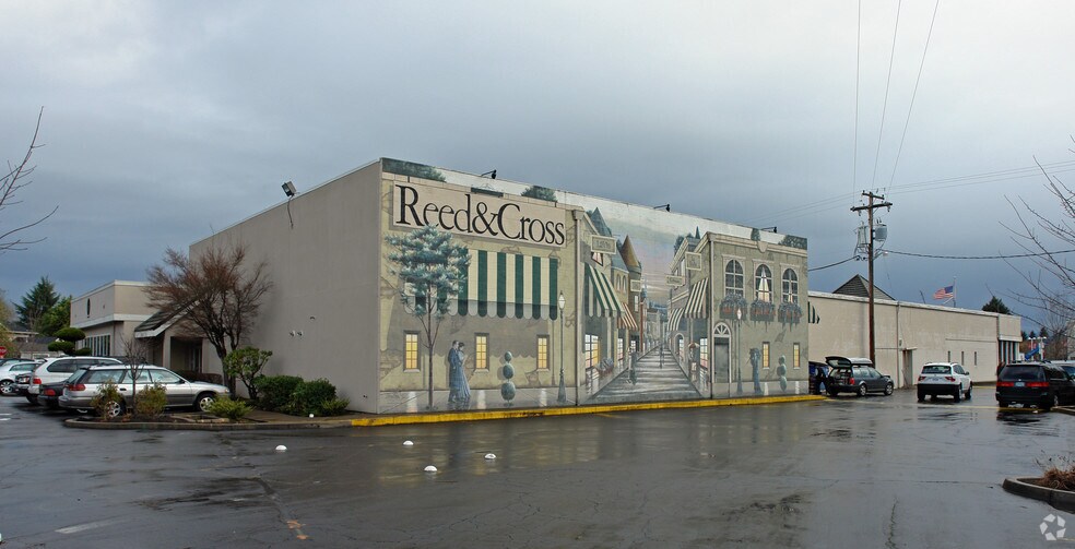 160 Oakway Rd, Eugene, OR à vendre - Photo du bâtiment - Image 3 de 5