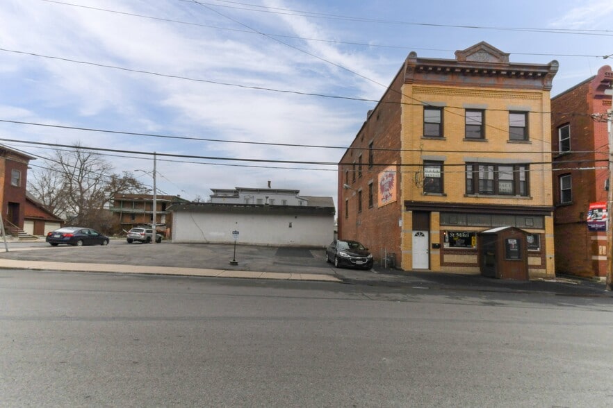 38 Reid St, Amsterdam, NY for sale - Building Photo - Image 2 of 29